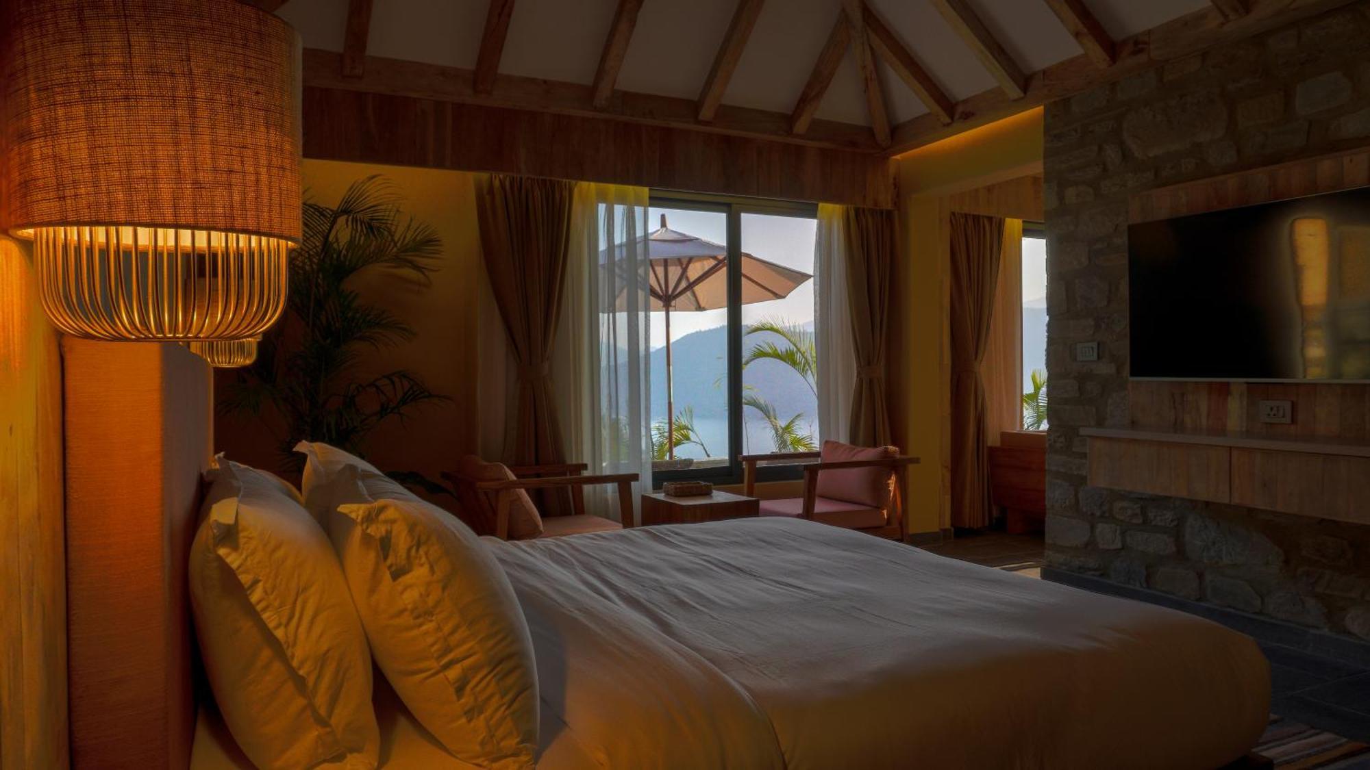 Dorje'S Resort And Spa Похара Екстериор снимка