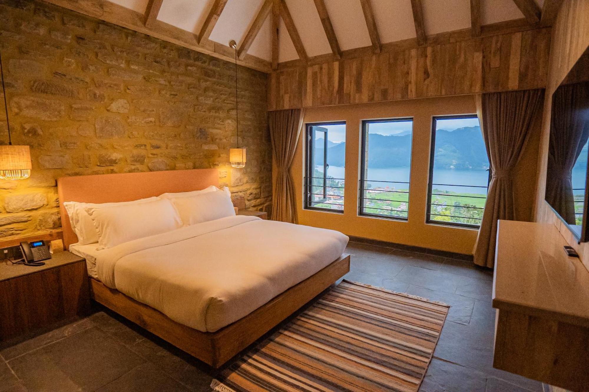 Dorje'S Resort And Spa Похара Екстериор снимка