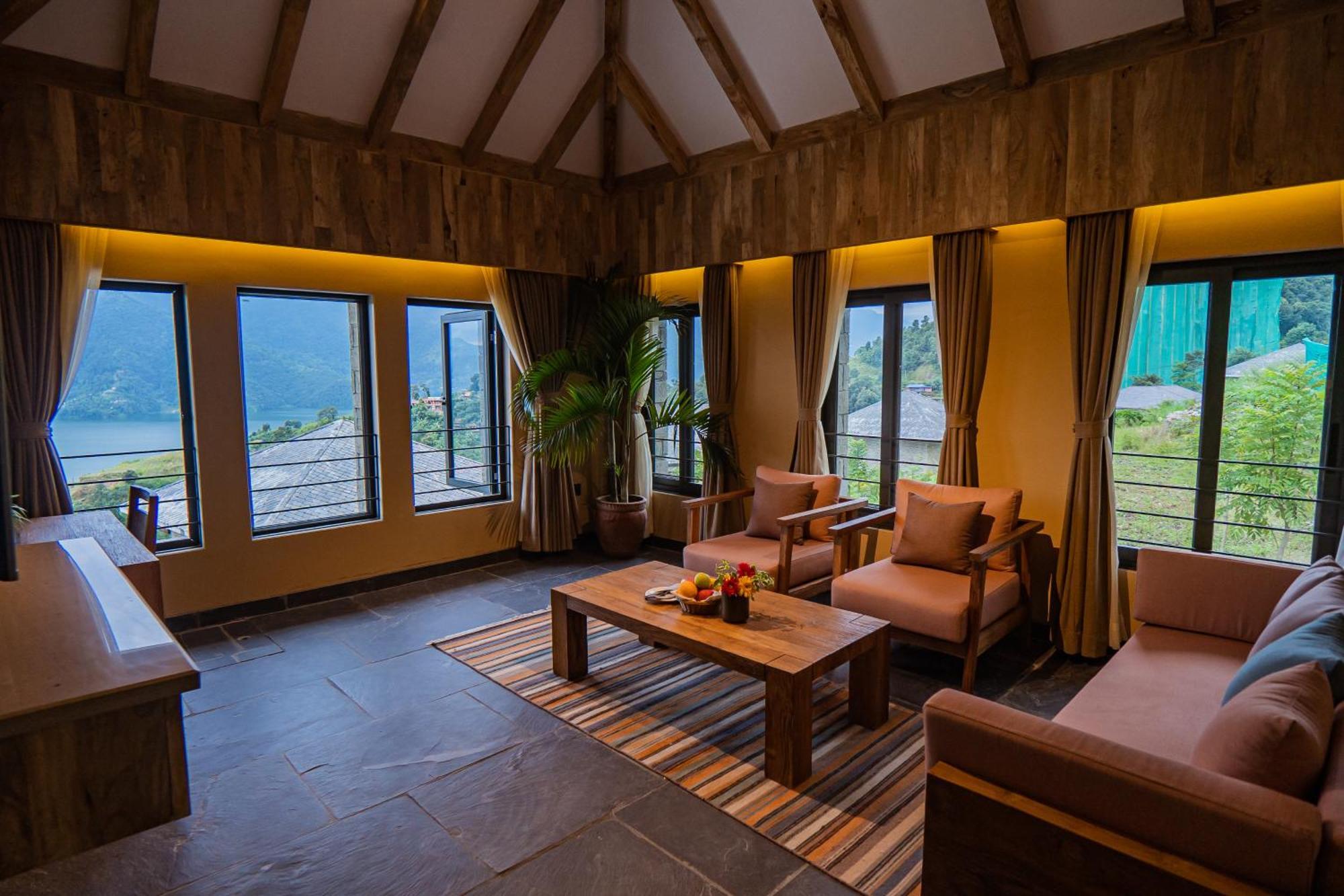 Dorje'S Resort And Spa Похара Екстериор снимка