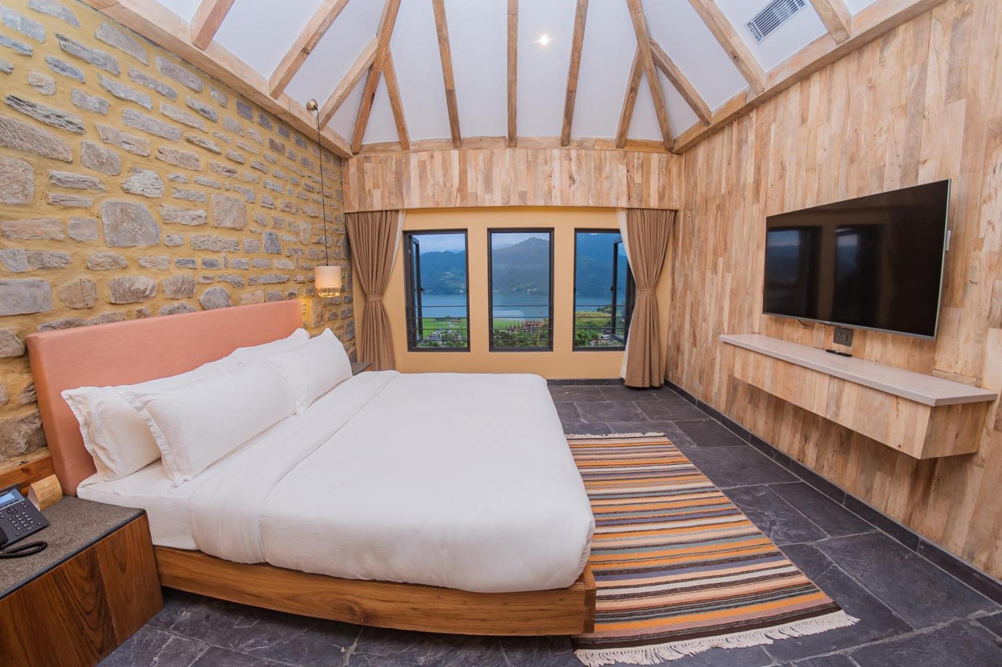 Dorje'S Resort And Spa Похара Екстериор снимка