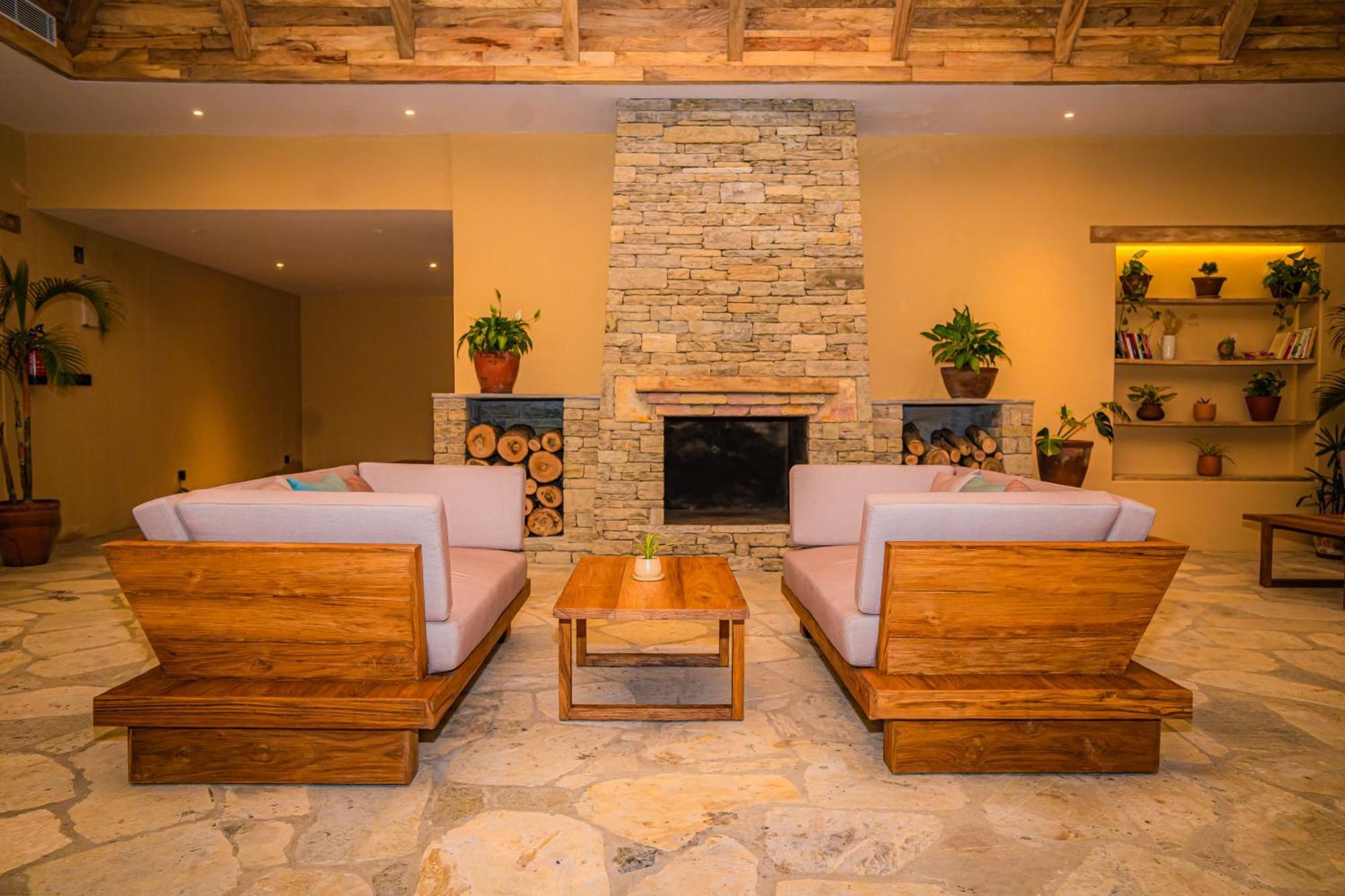 Dorje'S Resort And Spa Похара Екстериор снимка